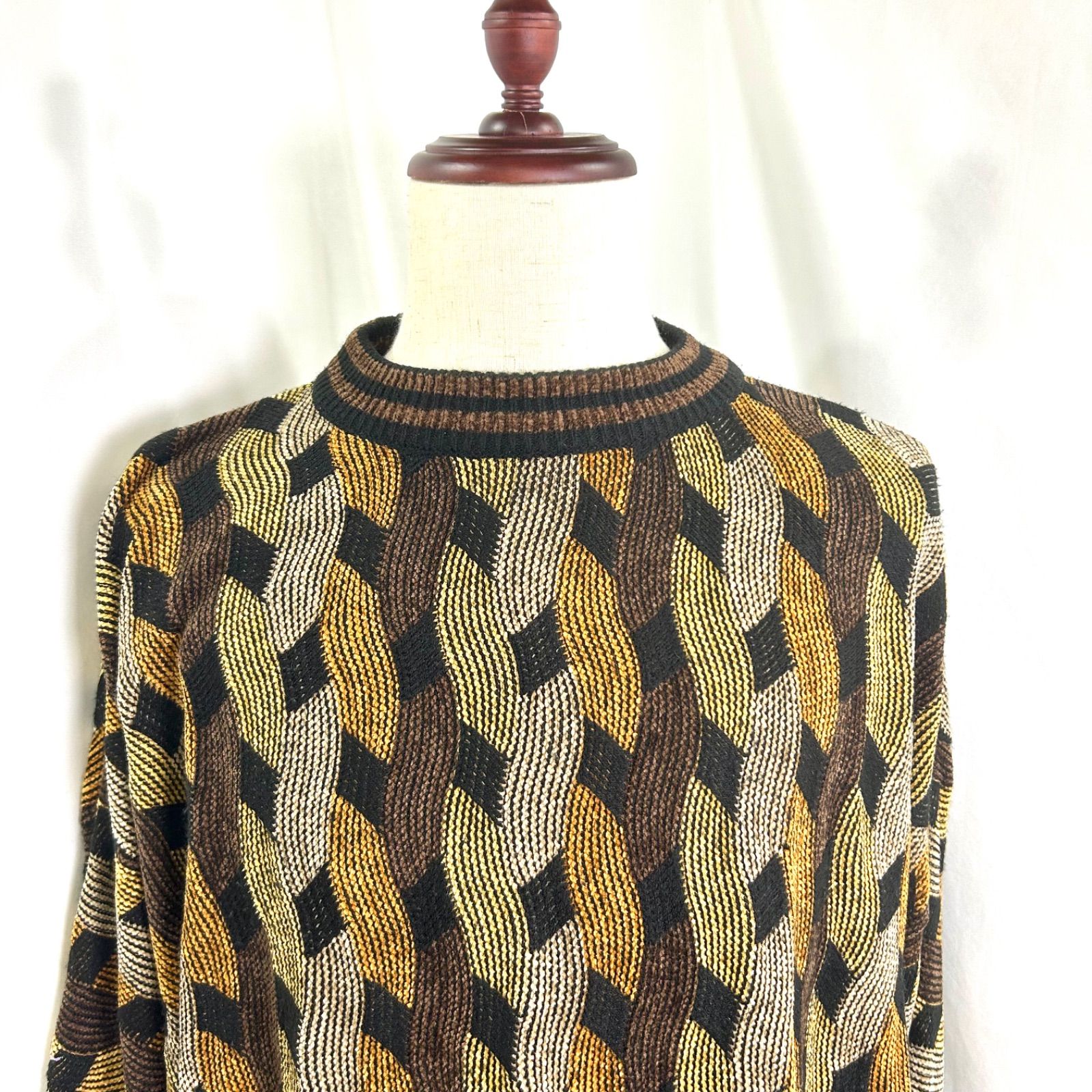 入手困難！【美品】Bergati size 4XL 希少 幾何学模様 クージー風 