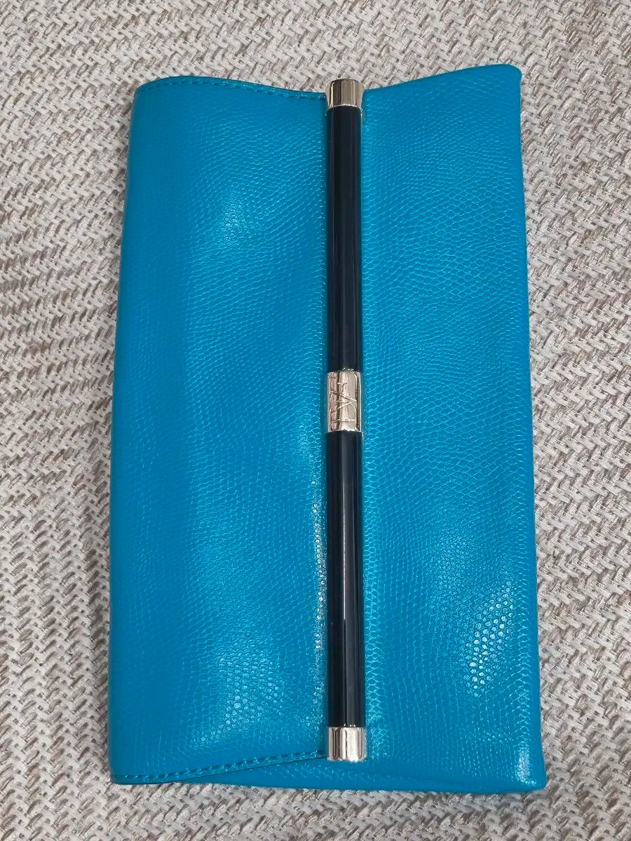 VDF エメラルド ブルー クラッチ バッグ