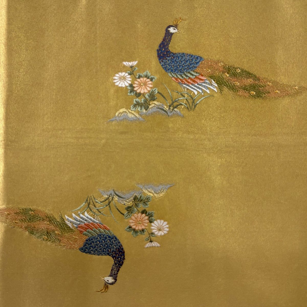 袋帯 美品 秀品 孔雀 草花 金糸 箔 金色 お太鼓柄 正絹 【中古 袋帯 美品 秀品 孔雀 草花 金糸 箔 金色 お太鼓柄 正絹 【中古