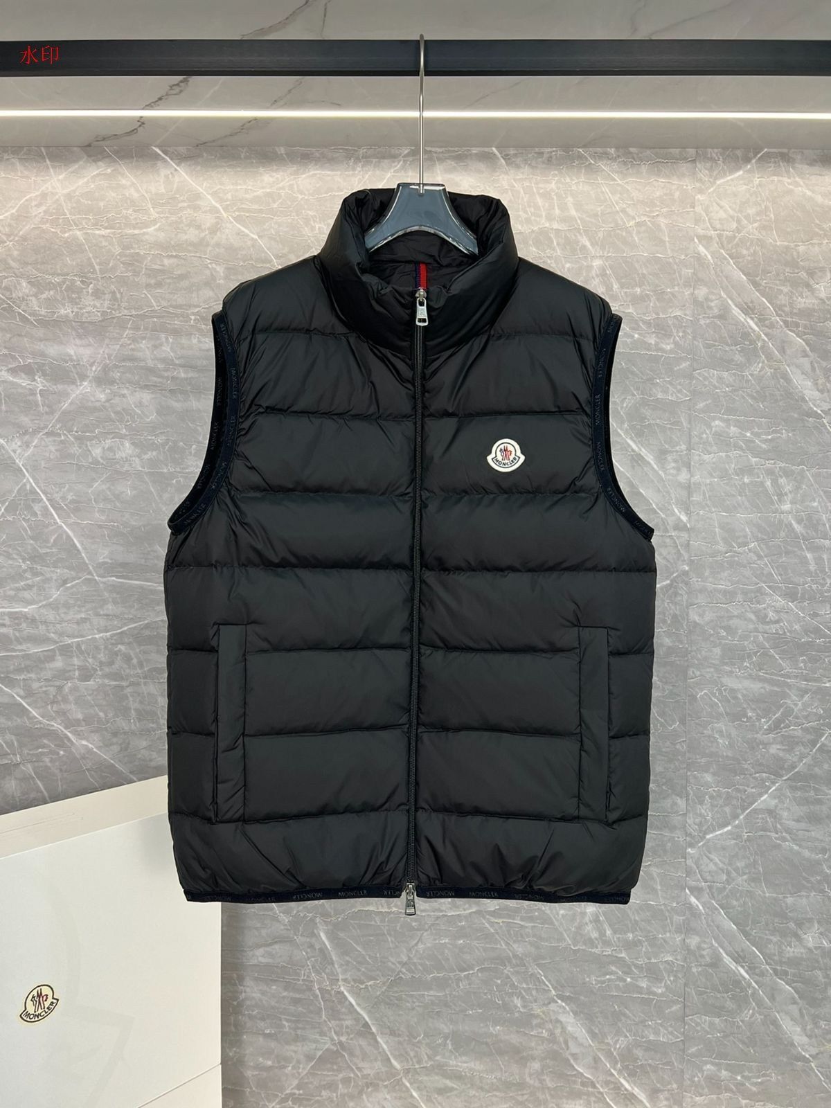 新品未使用　モンクレール　ベスト 新品未使用?】MONCLER （モンクレール） ダウンベスト｜本日限定