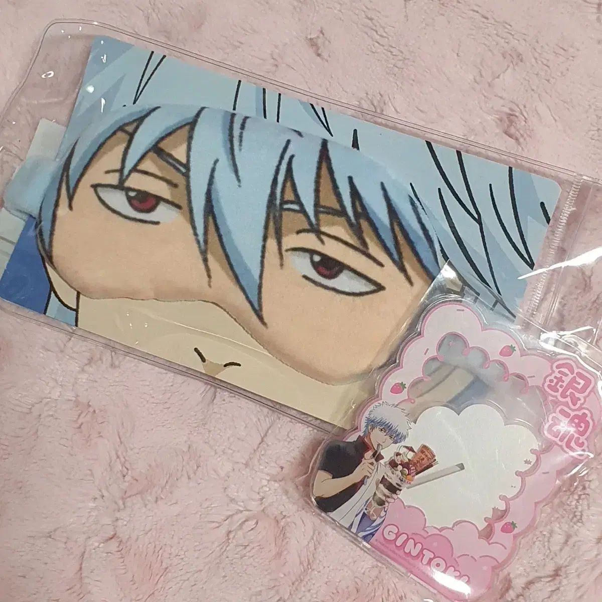 コウモリカバーキーホルダー付き 缶バッジ ニコラ マイメロディ