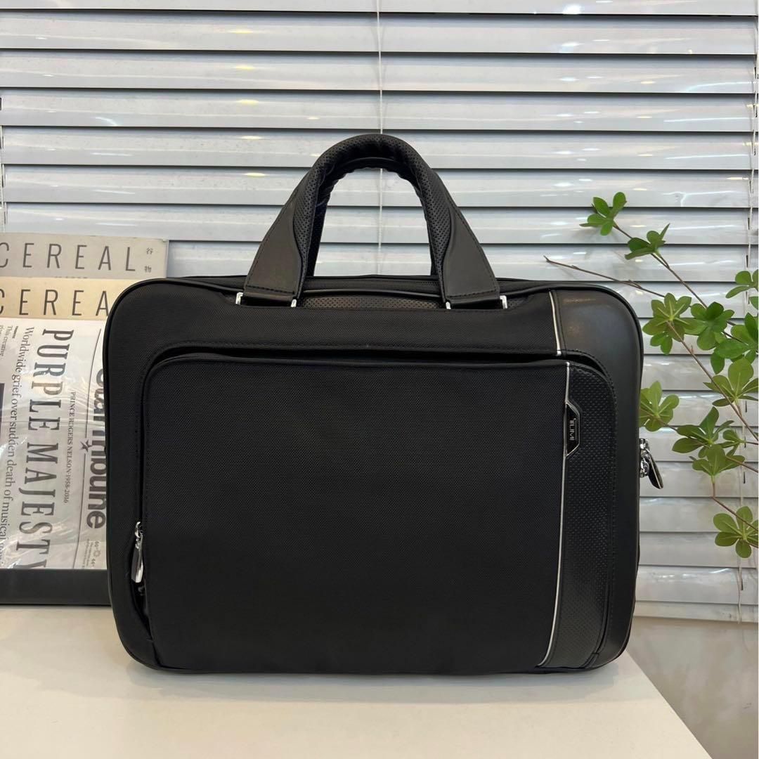 新品 TUMI リンカーン ブリーフ ARRIVe ビジネスバッグb190 - メルカリ