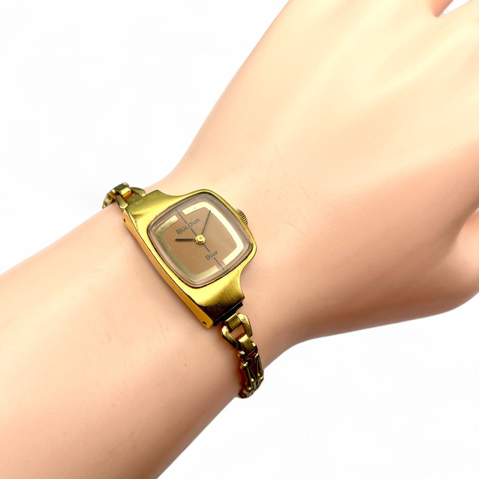 Christian Dior ディオール Bulova ブローバ レディース 腕時計
