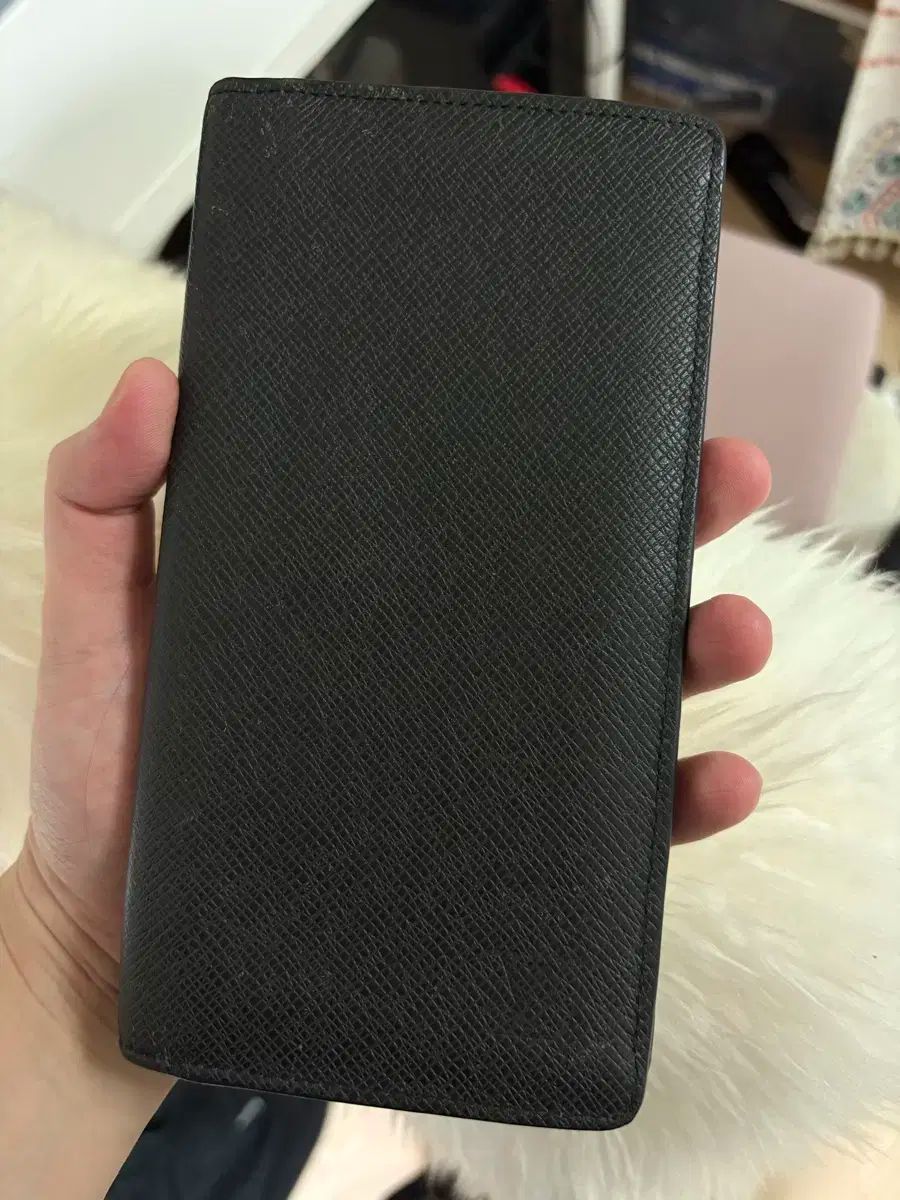 ルイヴィトン LOUIS VUITTON 長財布 タイガ 黒 トラベルケース LOUIS