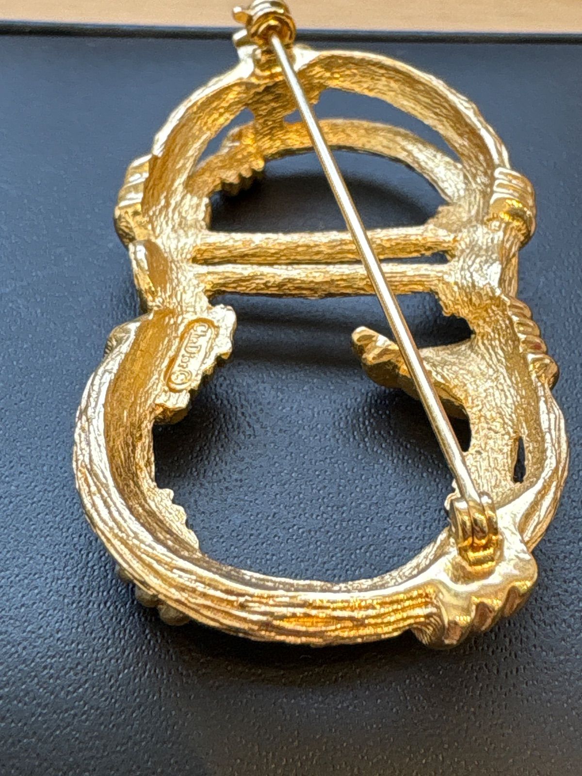 新品/希少】Christian Dior ヴィンテージ ロゴブローチ ゴールド