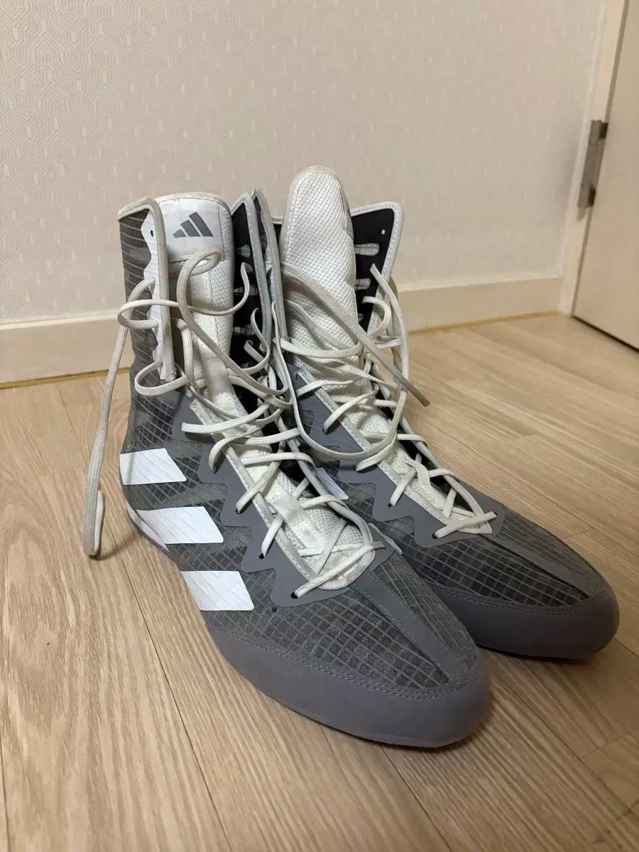 アディダス ボクサー ホグ 4 ボクシング シューズ