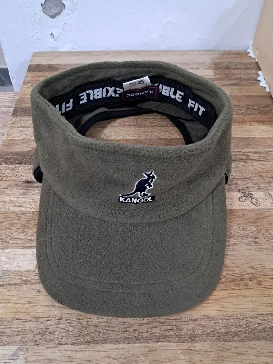 【雷市場（ポンジャン）商品韓国直送】 KANGOL(カンゴール) カーキ フリースサンキャップ ー ONE SIZE