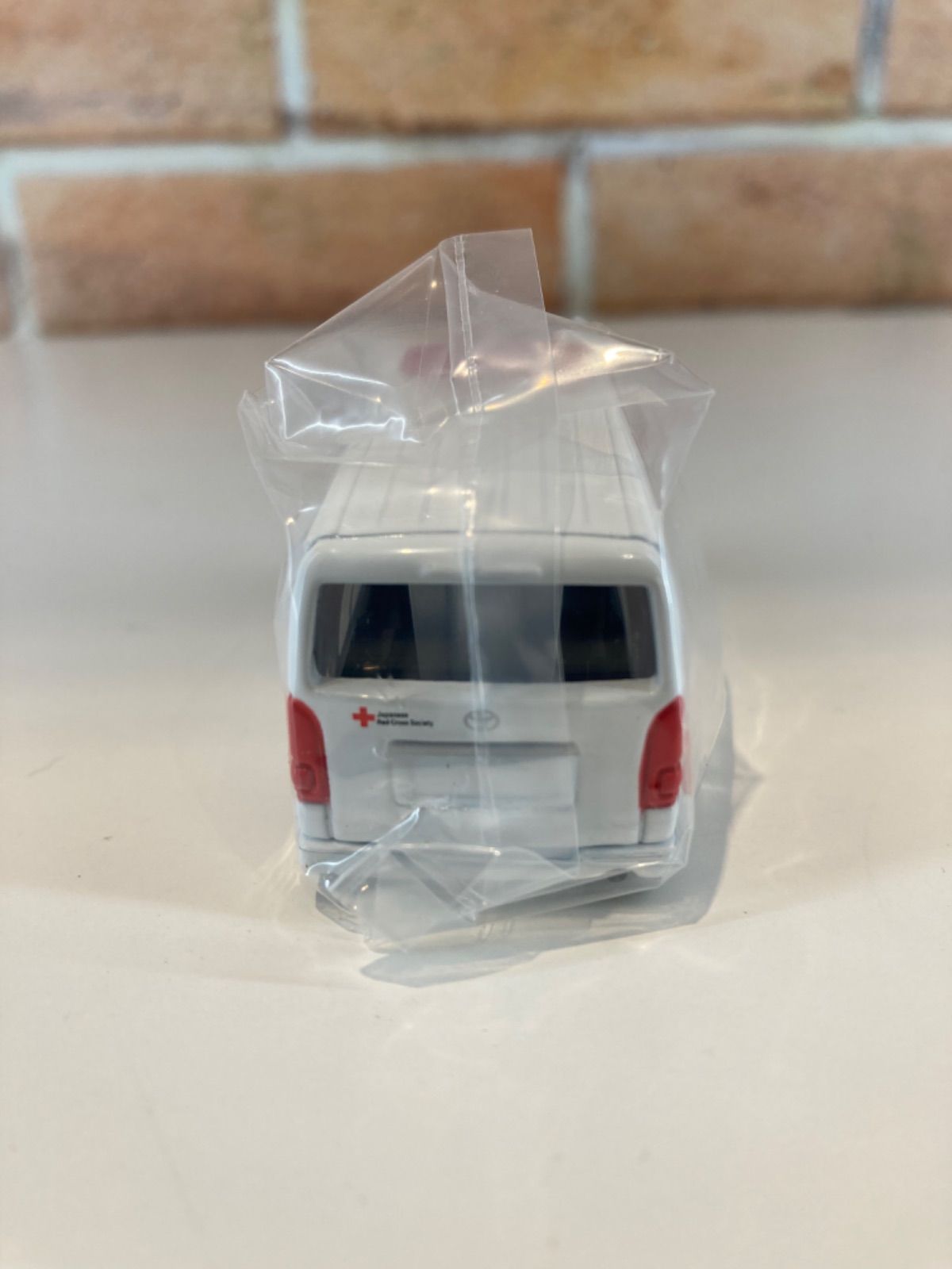 トミカ 献血運搬車 トヨタハイエース 非売品 - メルカリ