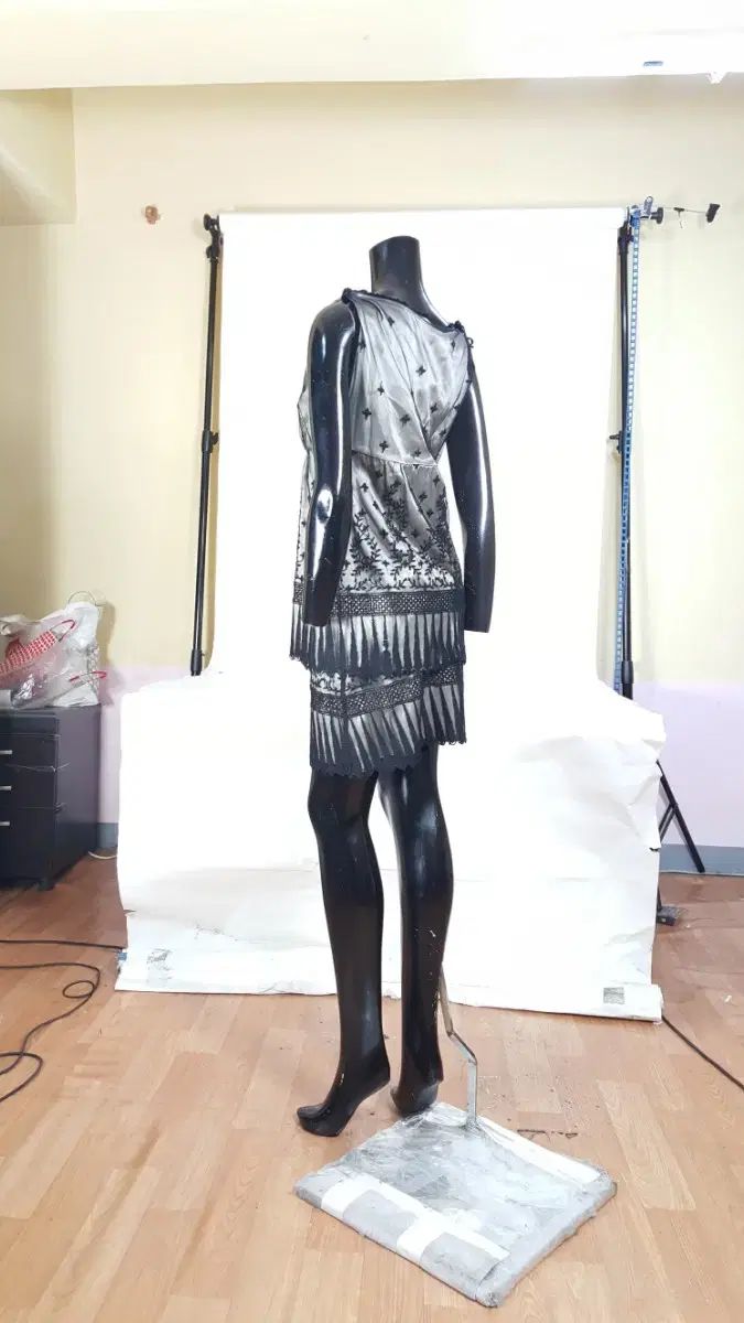 黒 花柄