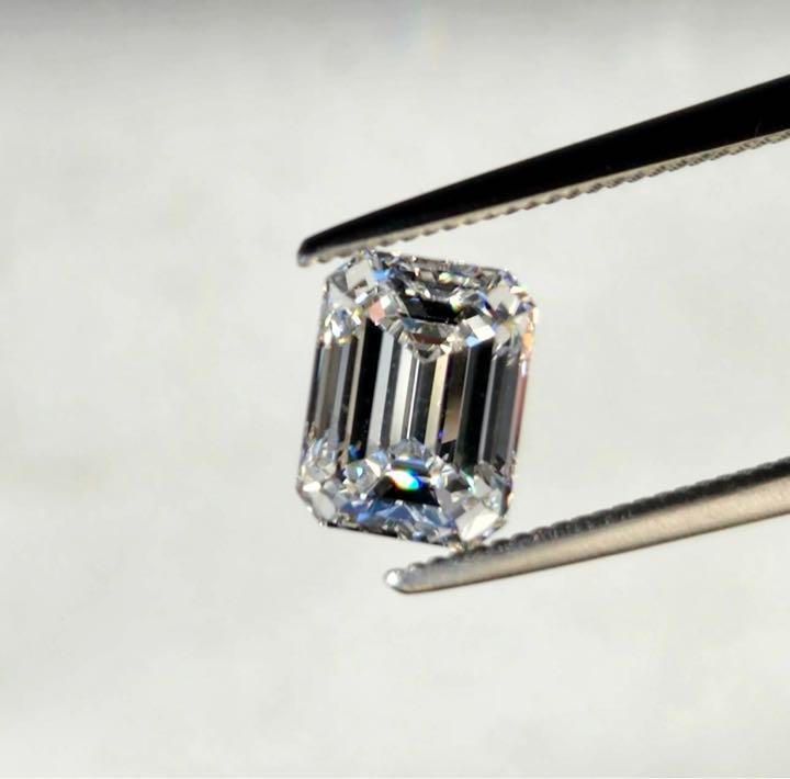 究極の美！最高品質 GIA 1ct D IF EX エメラルドカット ルース - メルカリ