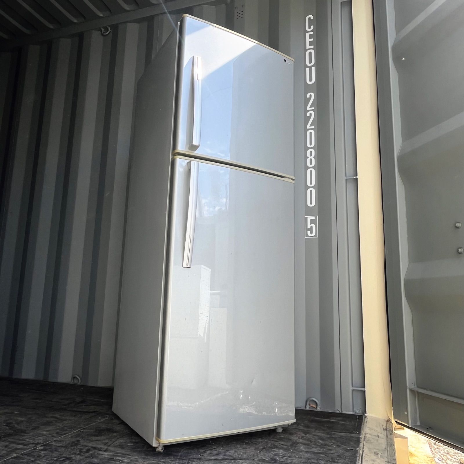 159取付無料 完動品 高性能スタイリッシュシルバー大きめ228L冷蔵庫 WWW_KANDAIZUMI_COM