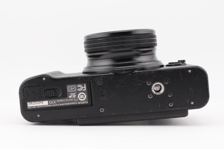 ☆良品☆フジフィルム FUJIFILM X10 コンパクトデジタルカメラ