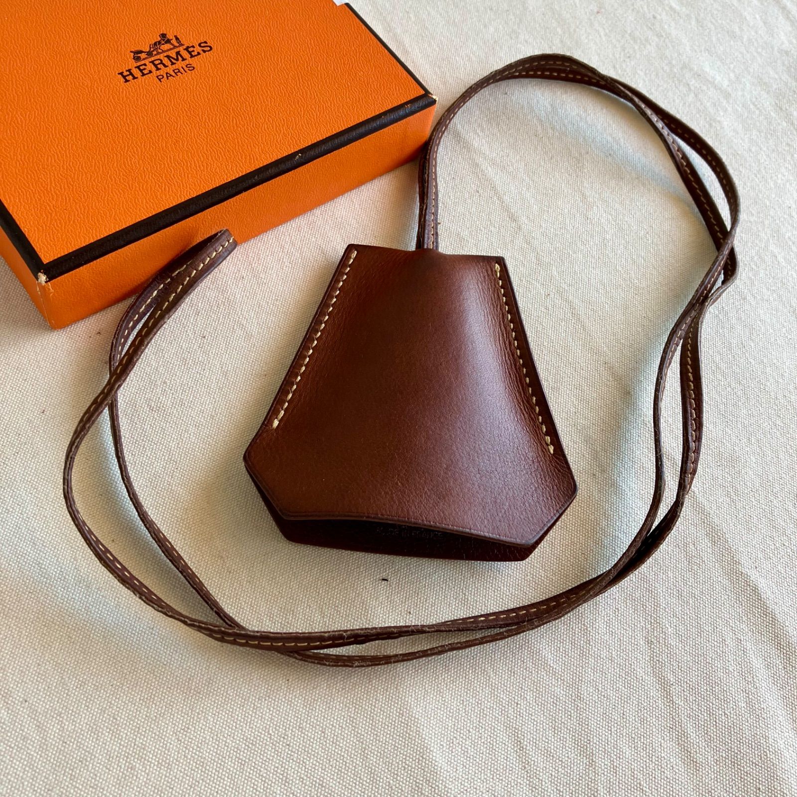 HERMES エルメス クロシェット 本革 レザー 茶色 ネックレス Vintage ヴィンテージ - メルカリ