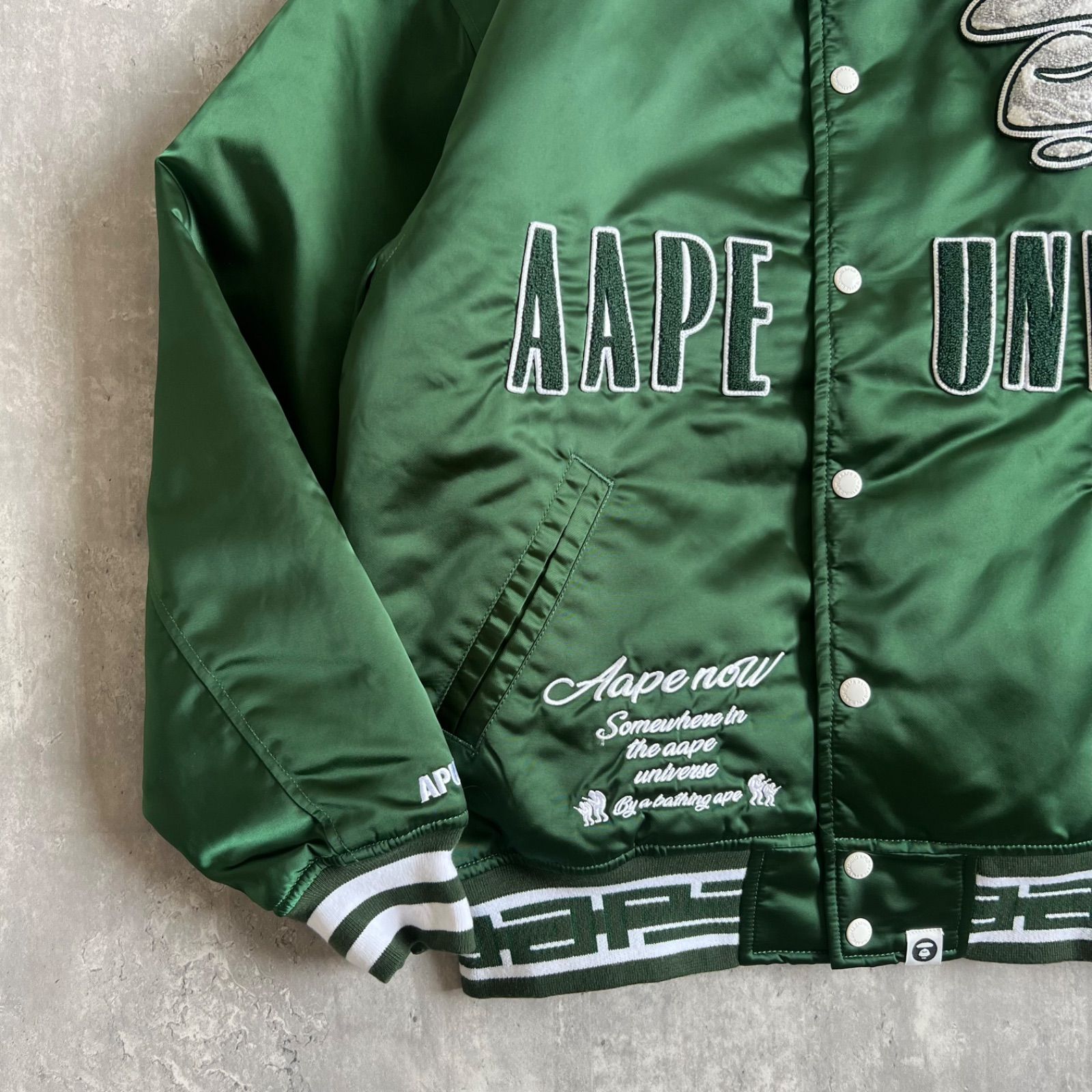 AAPE BY A BATHING APE アベイシングエイプ UNIVERCE サテンボンバー