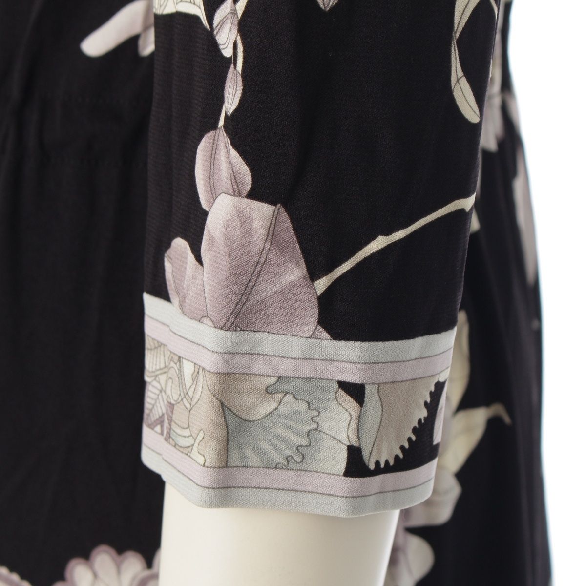 ブラック グレー