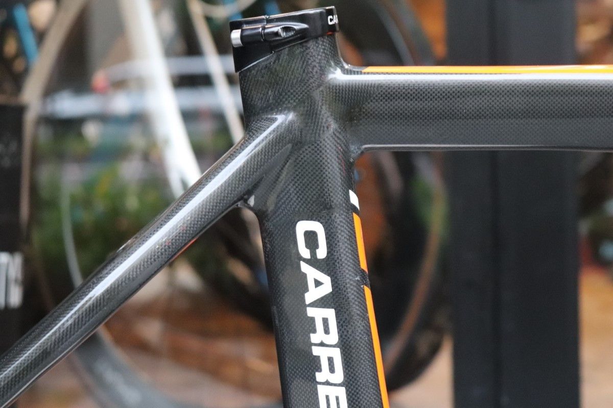 カレラ CARRERA