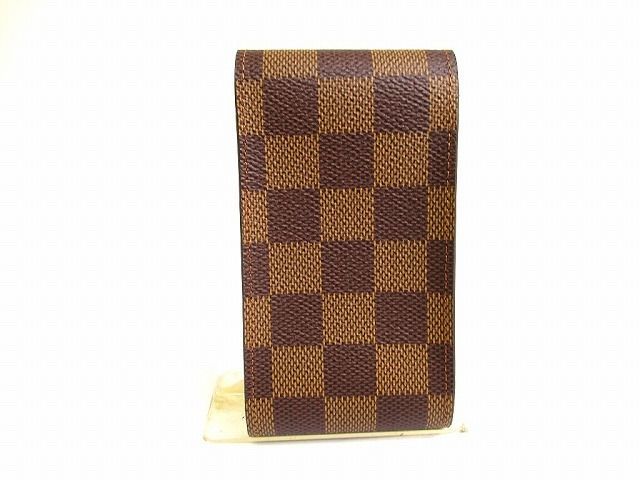 VUITTON