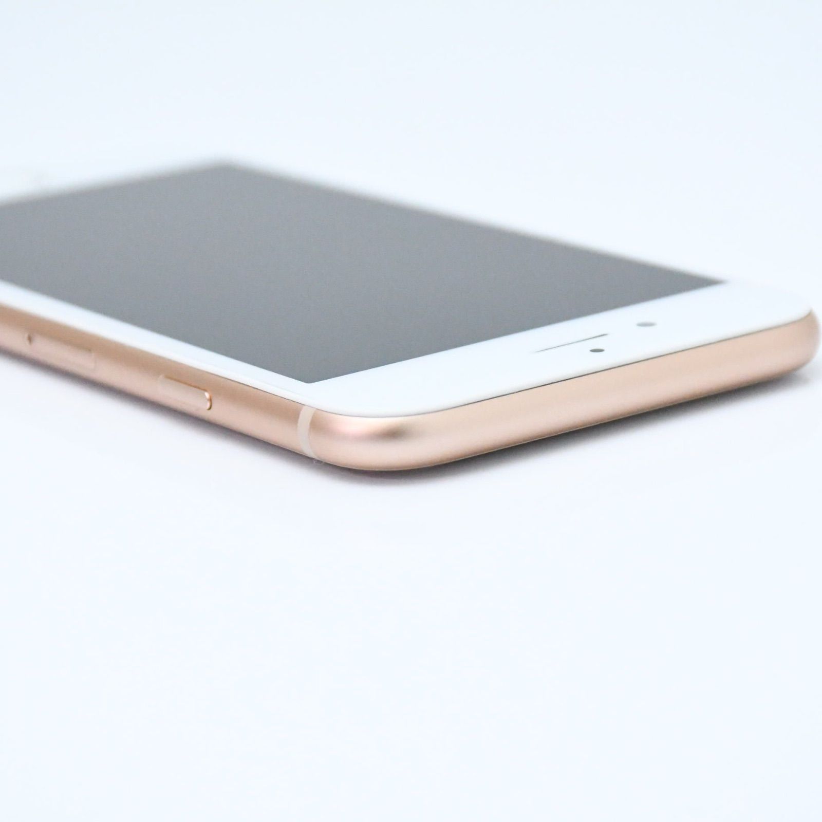 iPhone 8 Gold 64GB SIMフリー バッテリー最大容量100% Pgさん専用