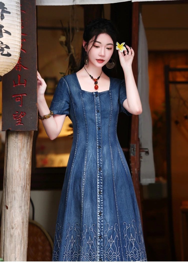 春夏 ガウンワンピース レディースワンピース 刺繍ワンピース デニムワンピース エスニック レトロワンピース スクエアネック ロングワンピース きれいめ 前開きボタン 半袖 大人かわいい 30代 40代 50代 ブルー M-2XL