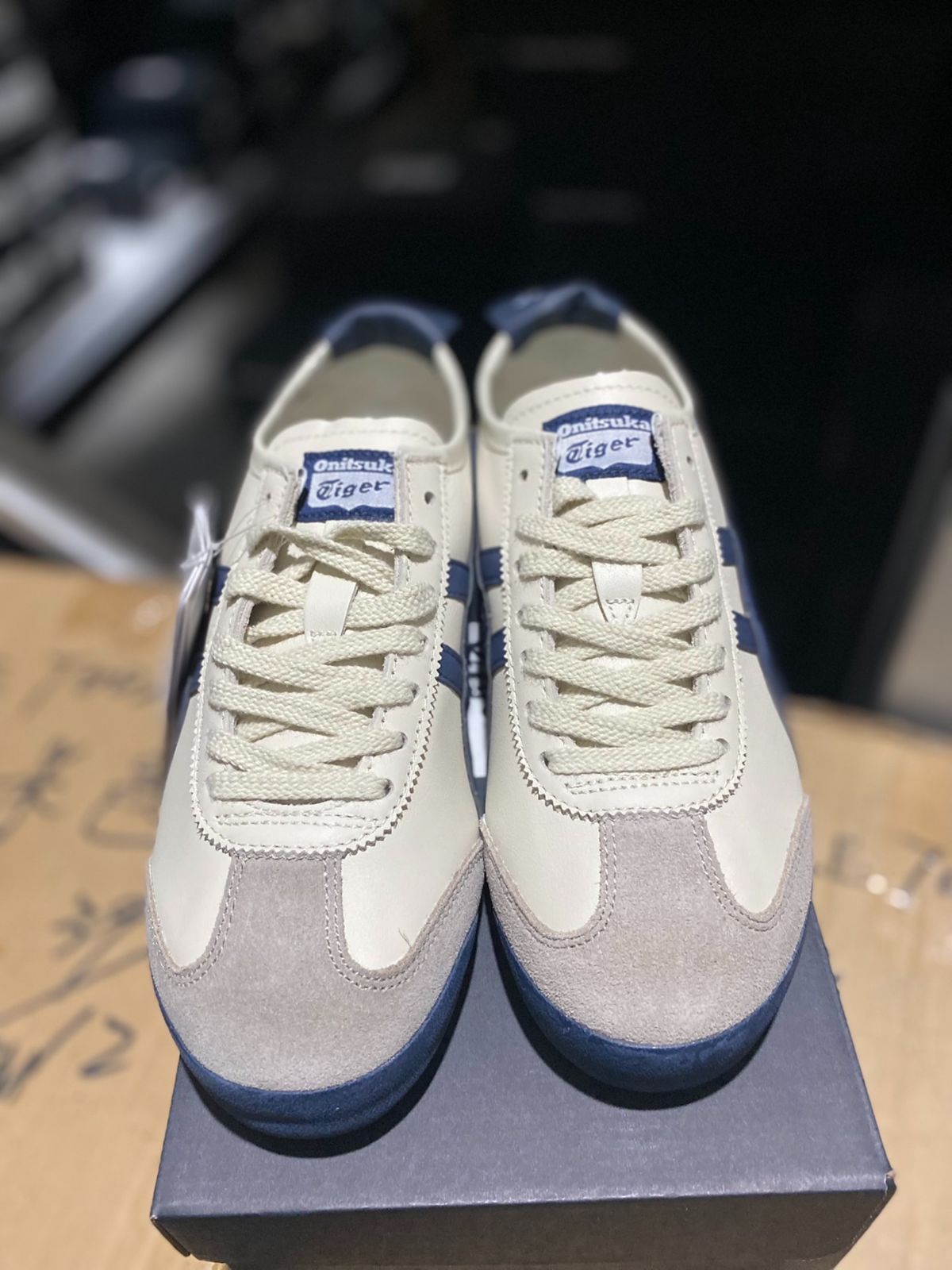 新品 Onitsuka Tigerオニツカタイガー MEXICO 66 スニーカー