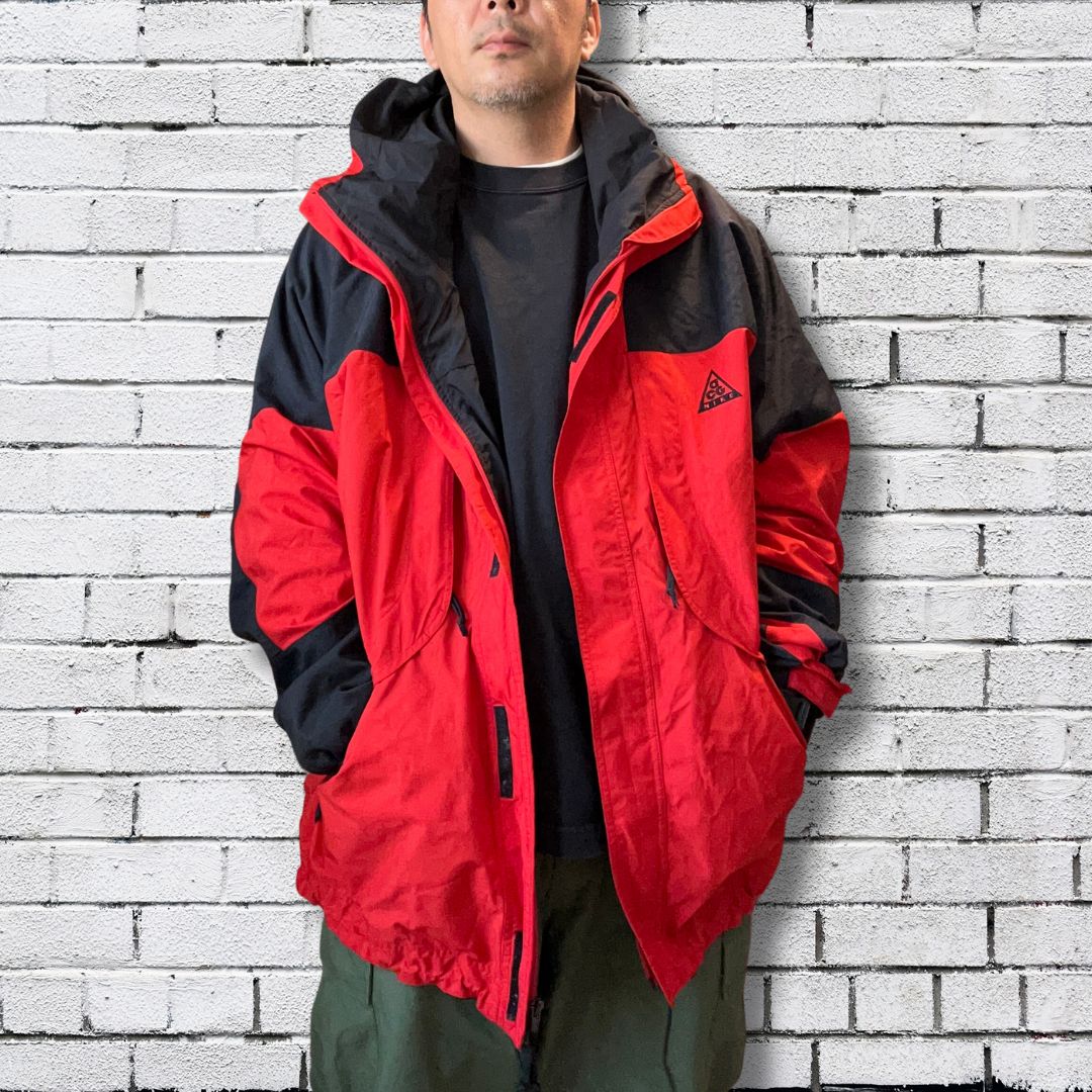 NIKE acg ビンテージマウンテンジャケット　ブラック ビンテージ ナイキ NIKE ACG マウンテンパーカー ナイロン