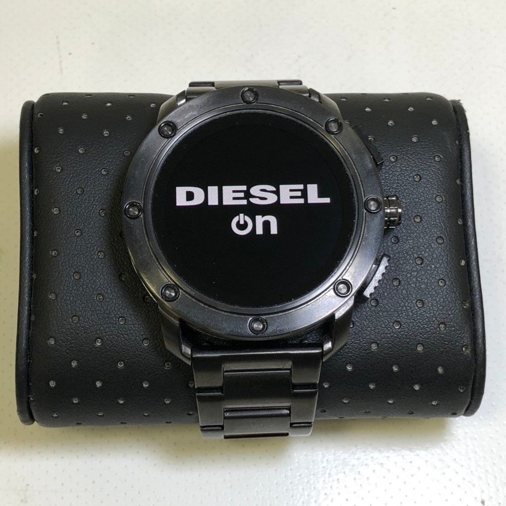 07w6620 ディーゼル DIESEL スマートウォッチ DIESEL On タッチスクリーン DW10D1 ブラック×レッド 初期化済み 動作確認済み【品】