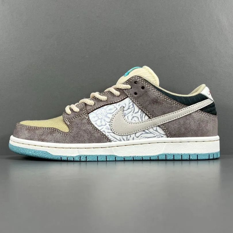 Nike SB Dunk Low Pro 