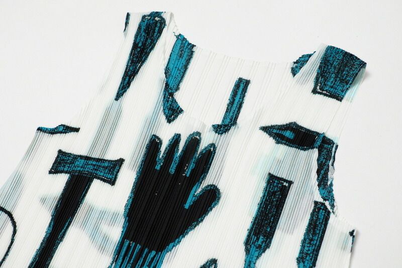 ISSEY MIYAKE イッセイミヤケ ワンピース サイズ3 プリ―ツ