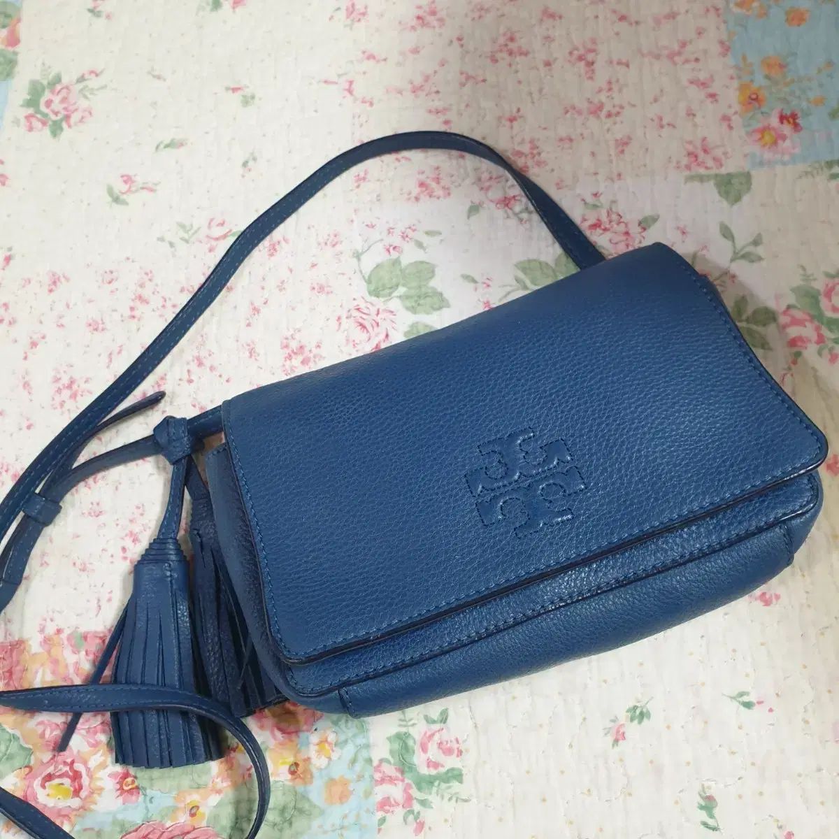 Tory Burch トリーバーチ クロス バッグ