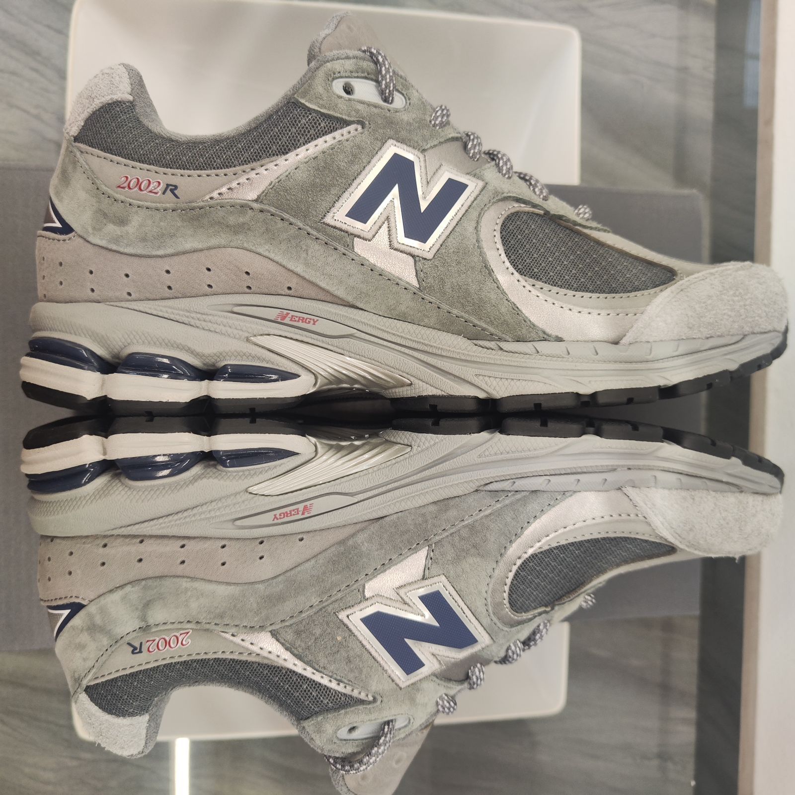 新品 New Balance ニューバランス M2002RHG グレー 限定カラー