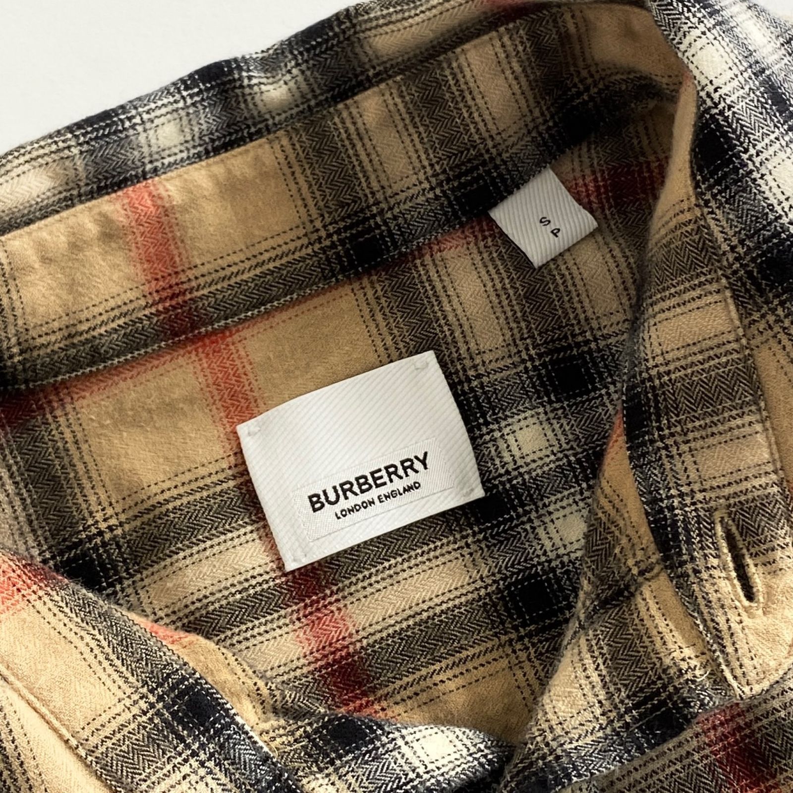 25a29 BURBERRY バーバリー ARCHIVE BEIGE IP CHK 長袖シャツ チェック 