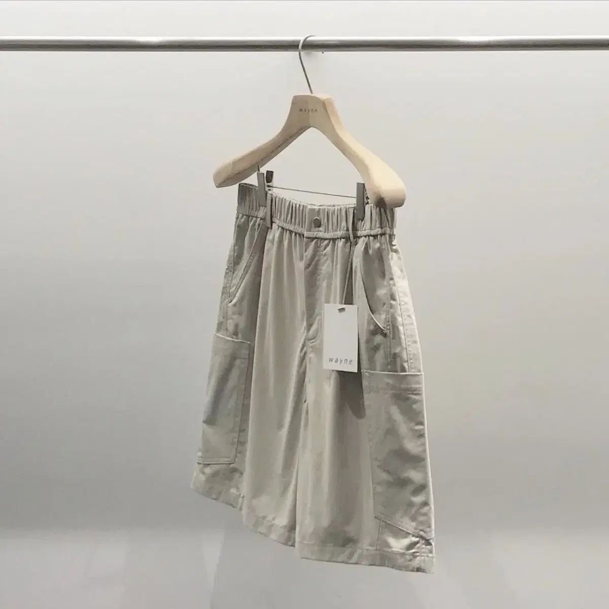 28 ー