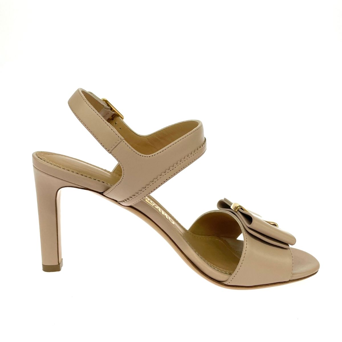 ベージュ レディース