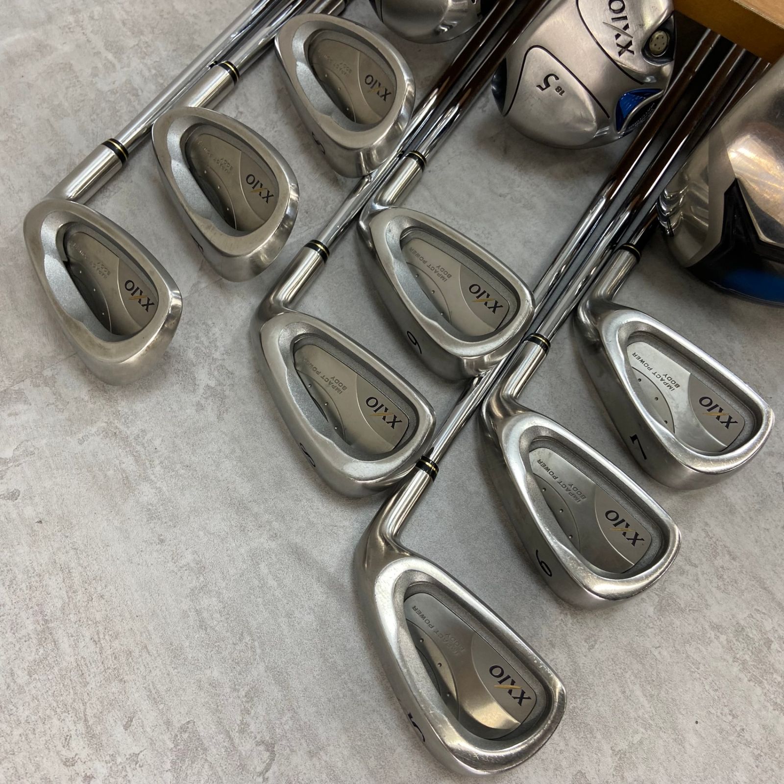 XXIO ゼクシオ メンズゴルフ12本セット 右利き用 R キャディ