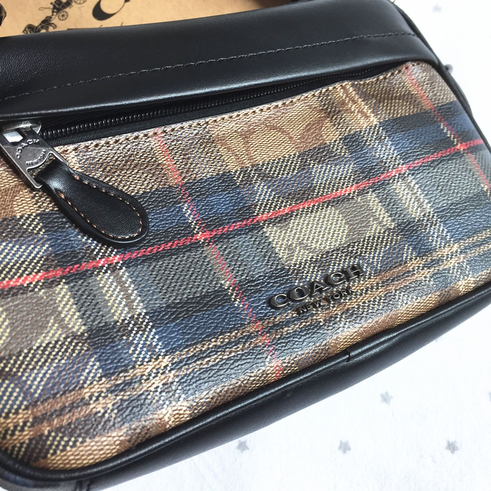 【セール中】COACH コーチバッグ F83024 チェック柄 ショルダーバッグ 斜めがけバッグ アウトレット品 保存袋付属 新品未使用