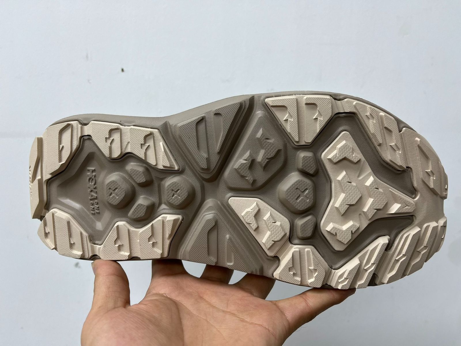 マウンテンサンダル スポーツサンダル