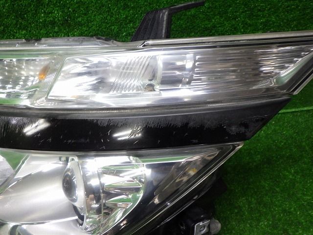 エルグランド ストア ヘッドライト 左右 HID E52 PNE52 100-23009 S2