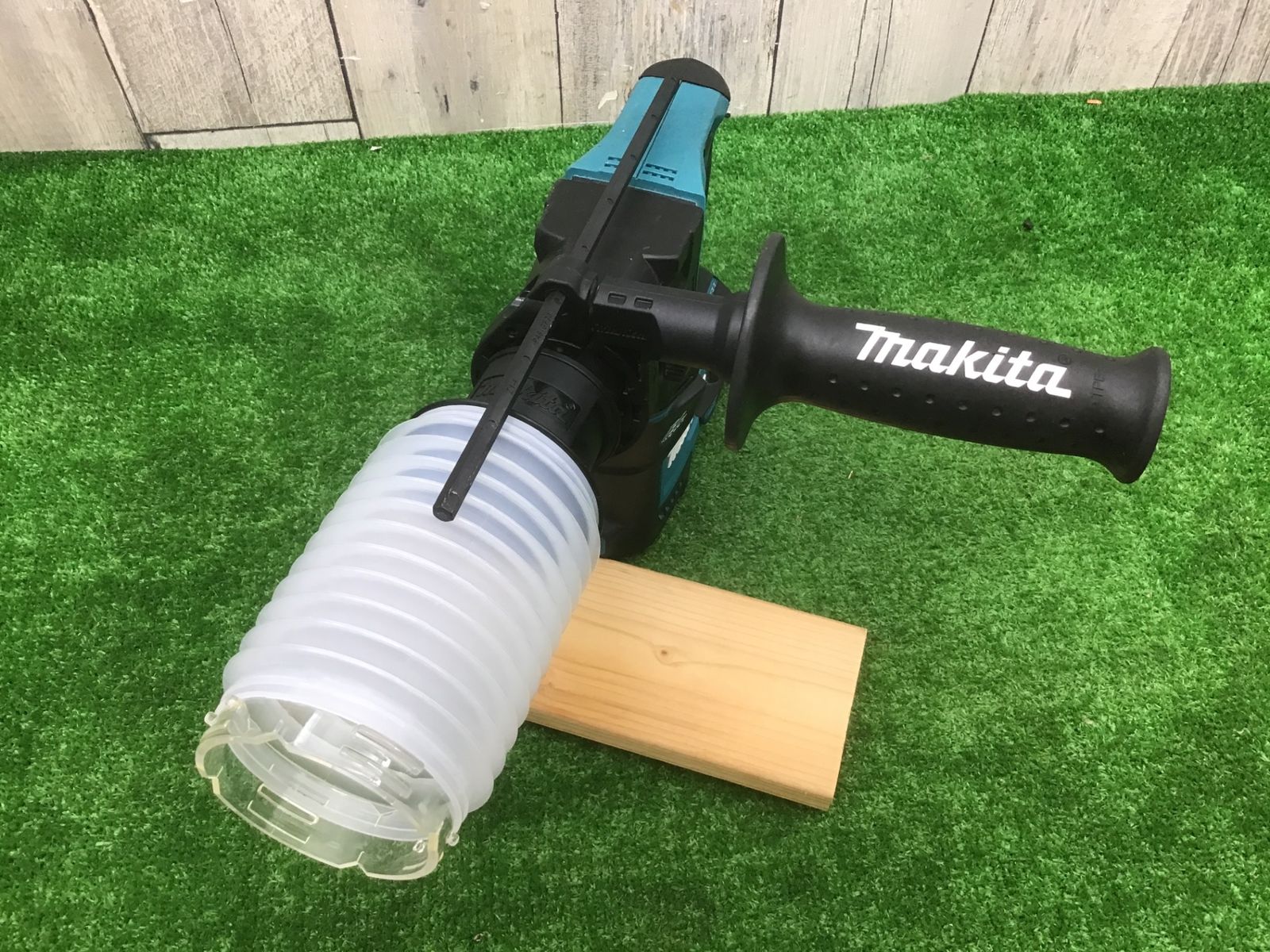 makita コードレスハンマドリル