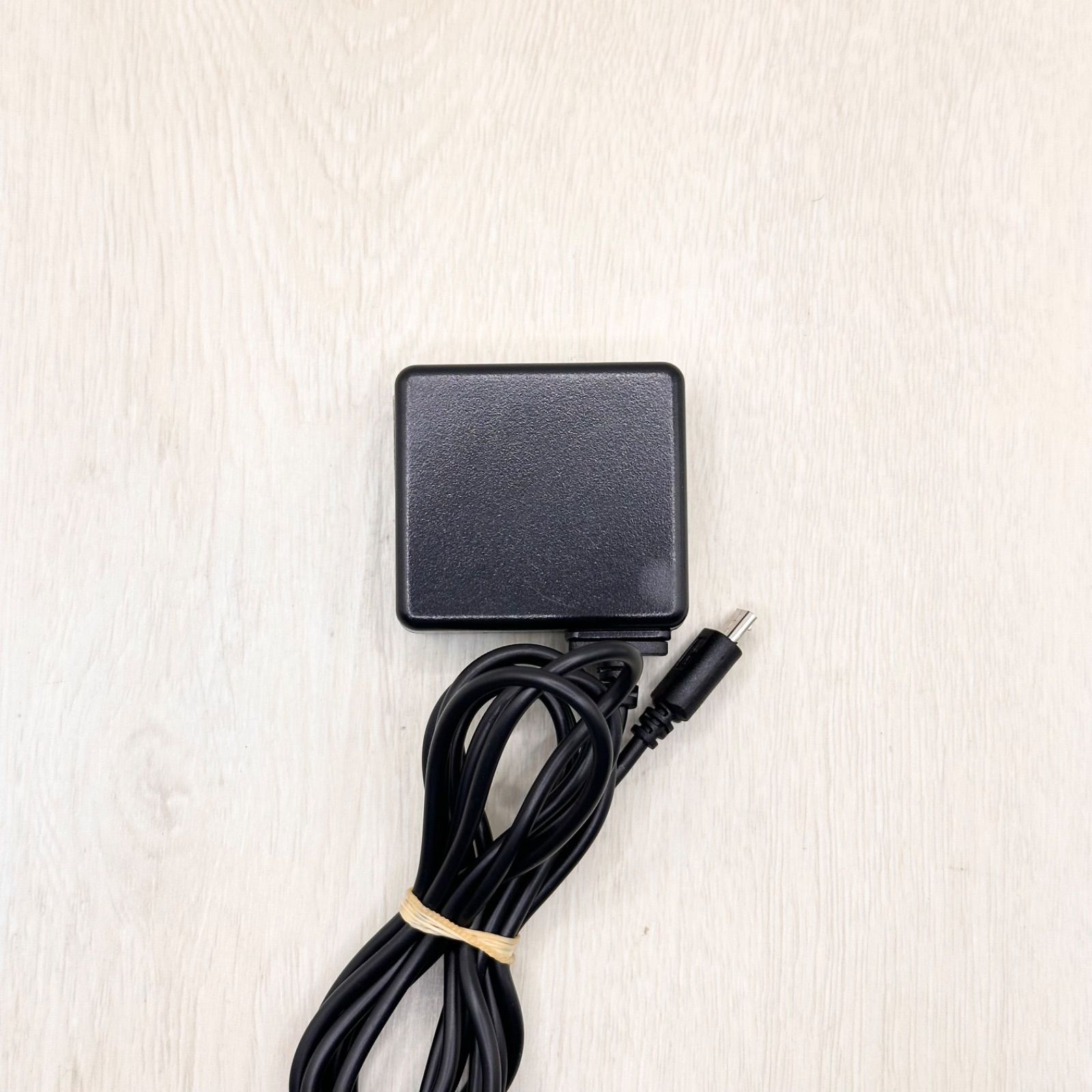 Nikon J5 本体、バッテリー、充電器 Nikon 1 J5 用に充電器と