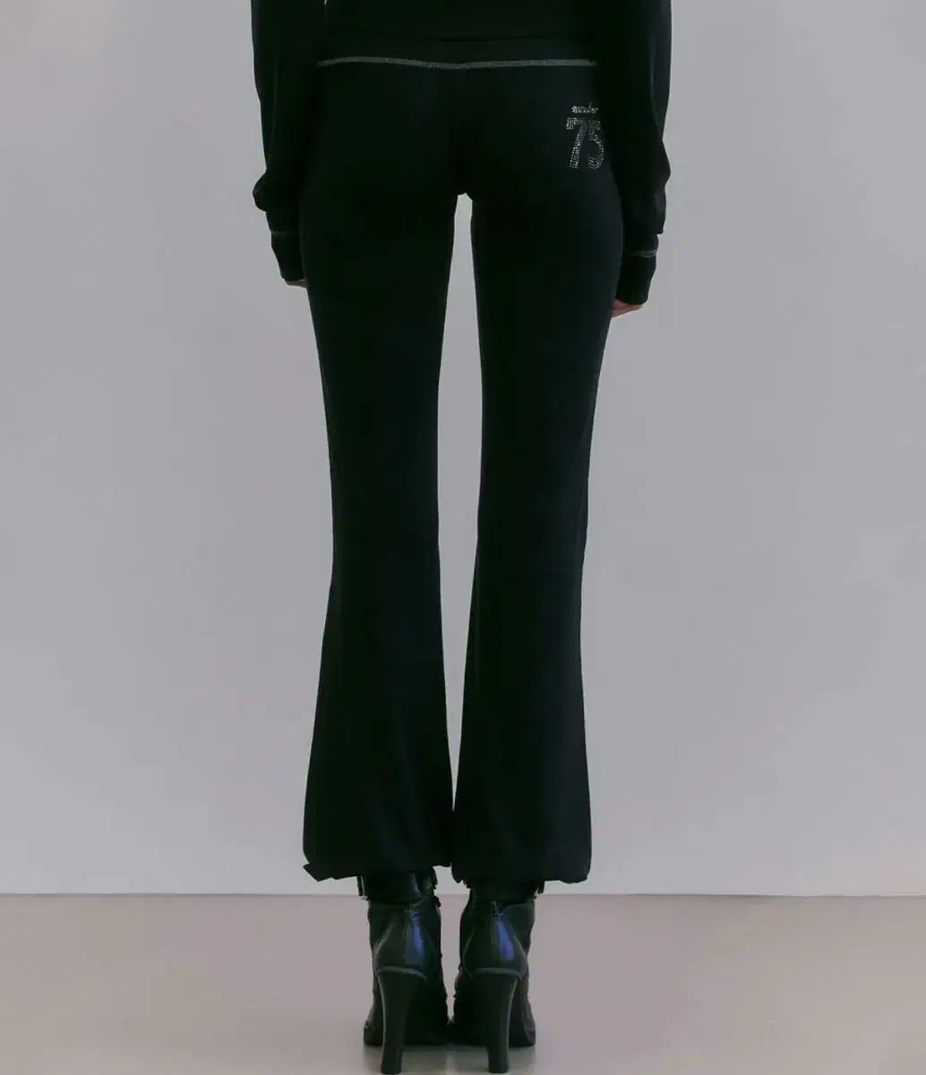 【正規品】激安＆送無も。 SCULPTOR スカルプター x Ed Hardy エドハーディー フ トラック パンツ ブラック m 高品質で激安通販！ 