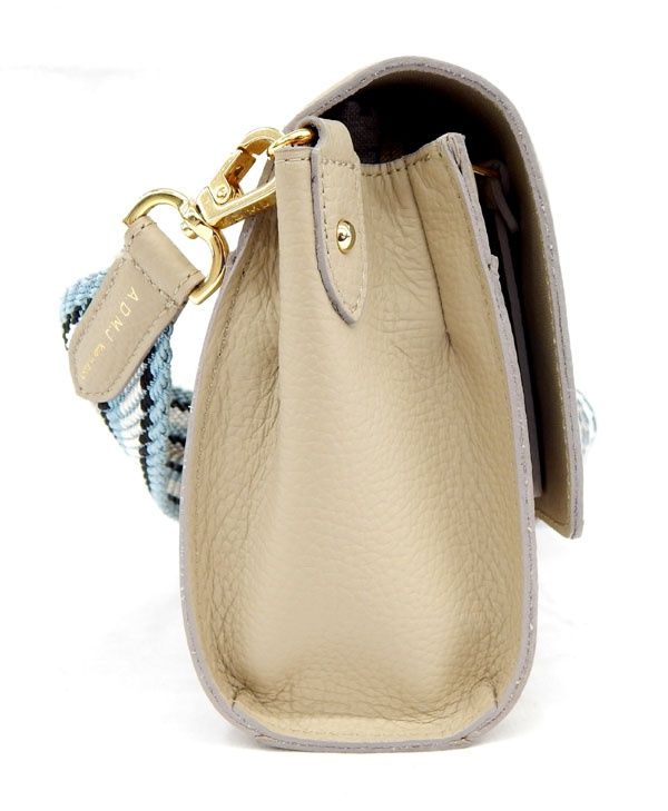 A.D.M.J レザーショルダーバッグ