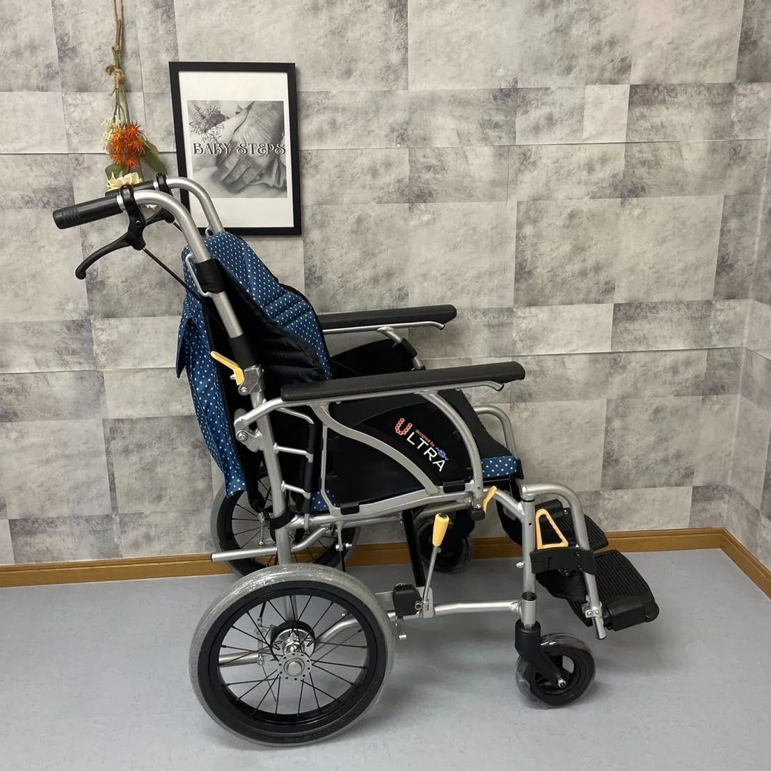 多機能型介助用車椅子。NAH-U2W。1月23日までの出品！ 鋭敏