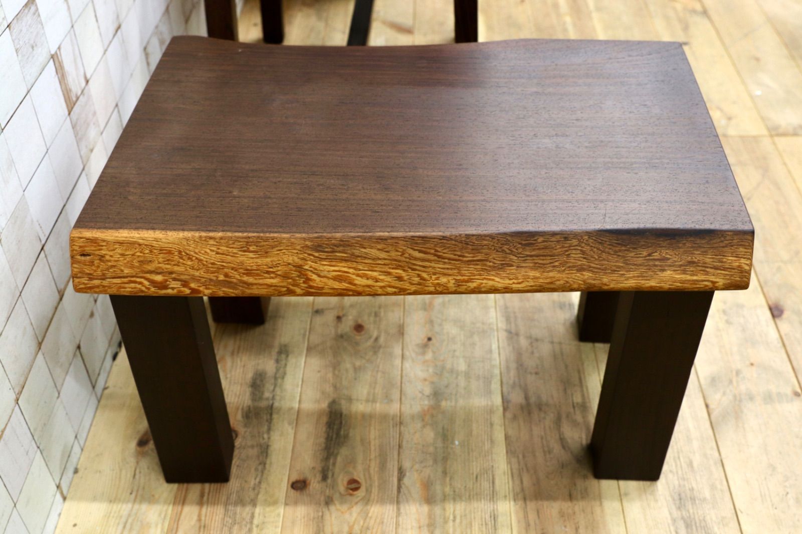 コーヒーテーブル 飾り台