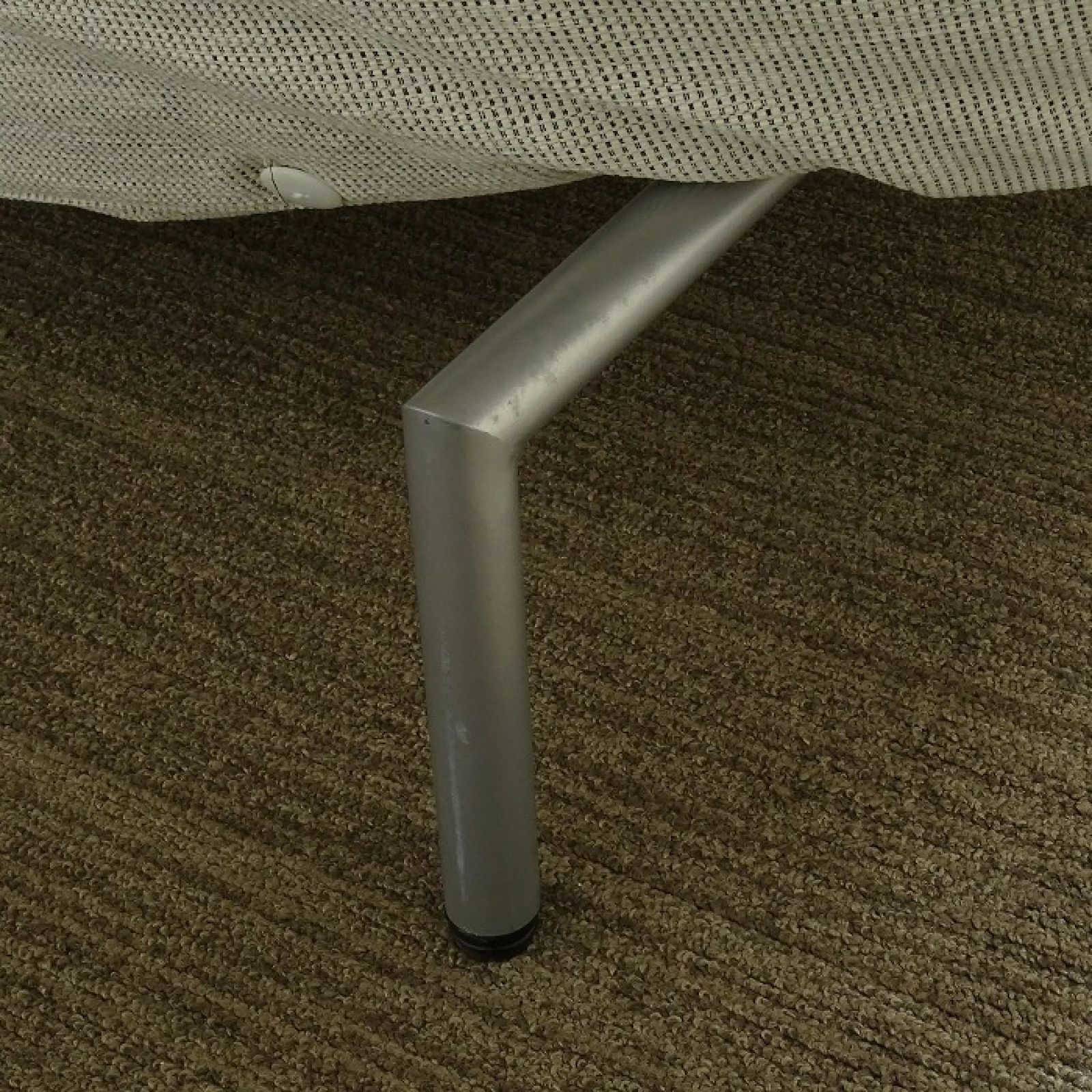 スチールレッグ 37万