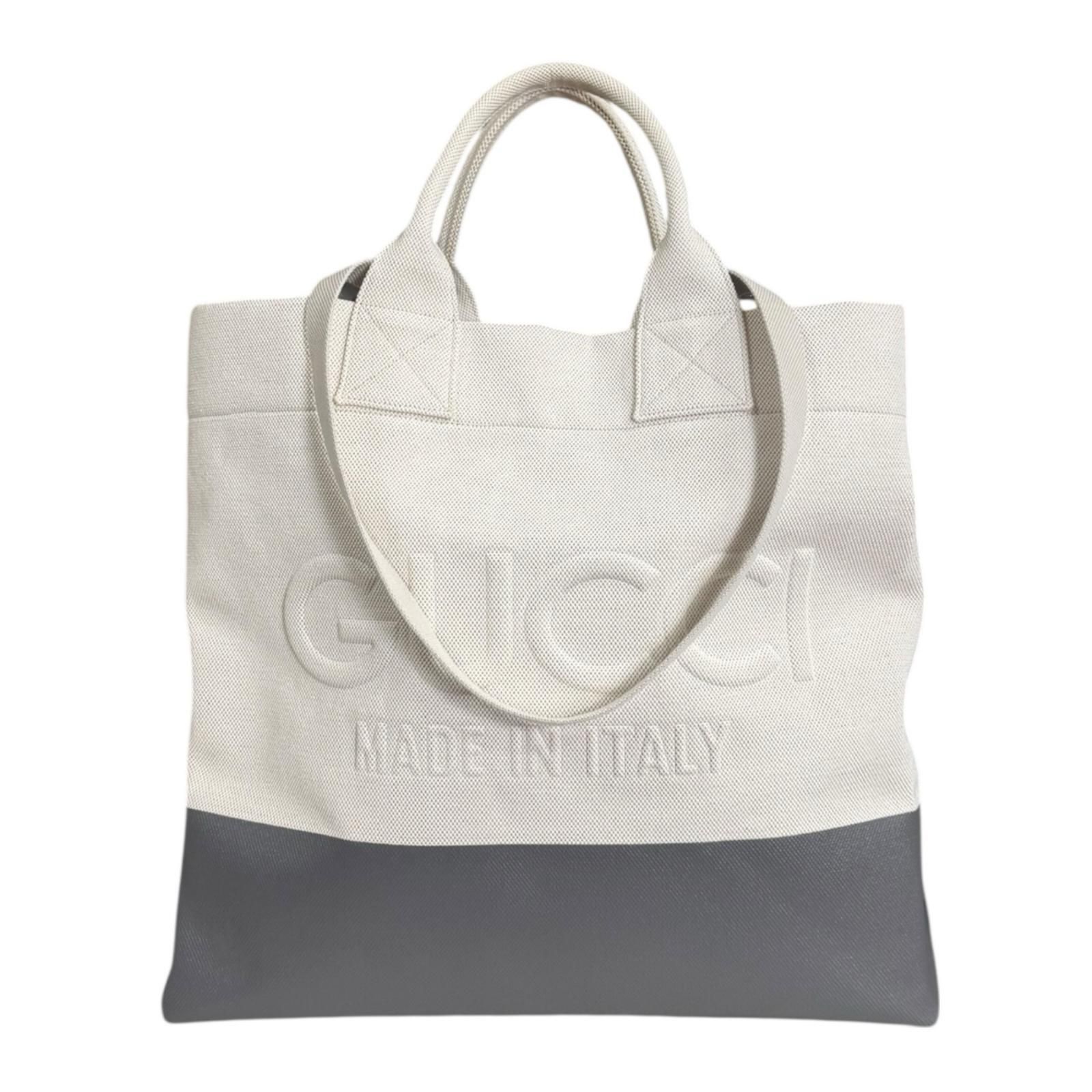 グッチ エンボスロゴ トートバッグ GGキャンバス 779510 ベージュ ユニセックス GUCCI グッチ