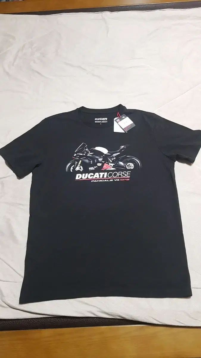 【雷市場（ポンジャン）商品韓国直送】 ドゥカティ 薄いショートスリーブ 105 胸 56 雑穀 75