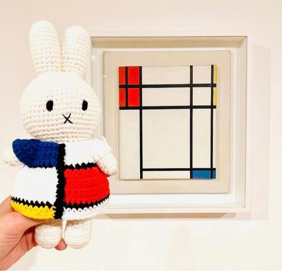 ミッフィー☆ジャストダッチ社あみぐるみモンドリアンワンピース着用