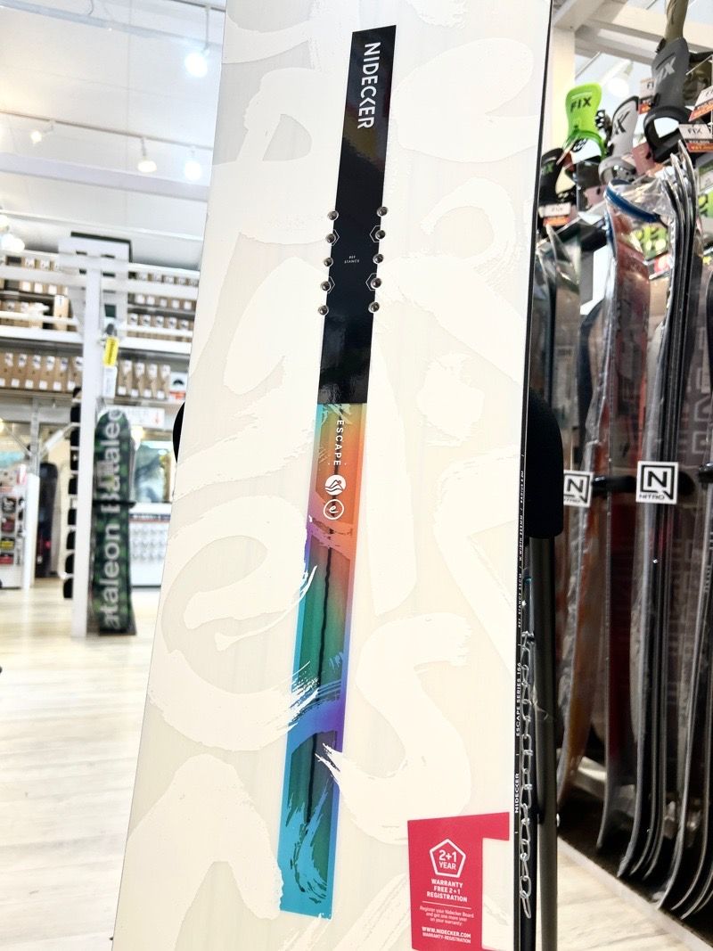 ナイデッカーエスケイプ