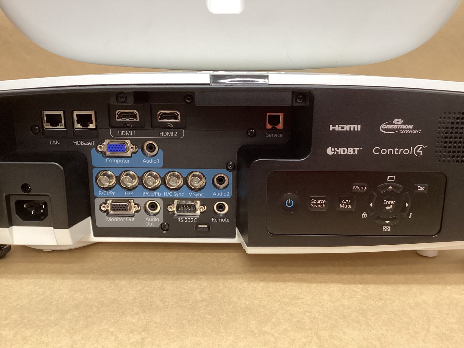 EB-5520W 5500ルメーン