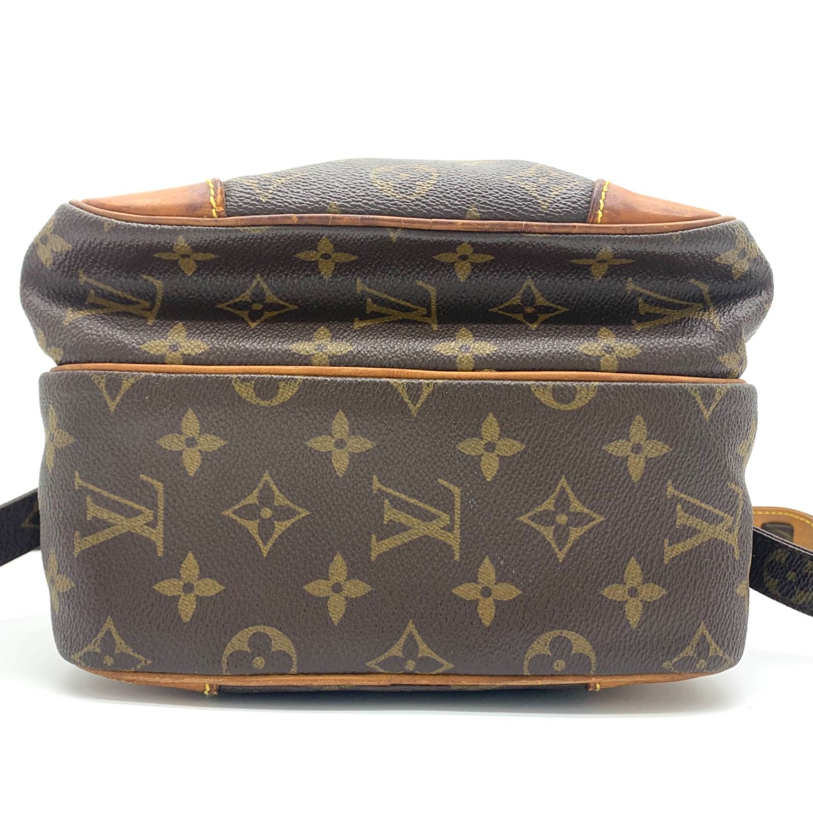 LV